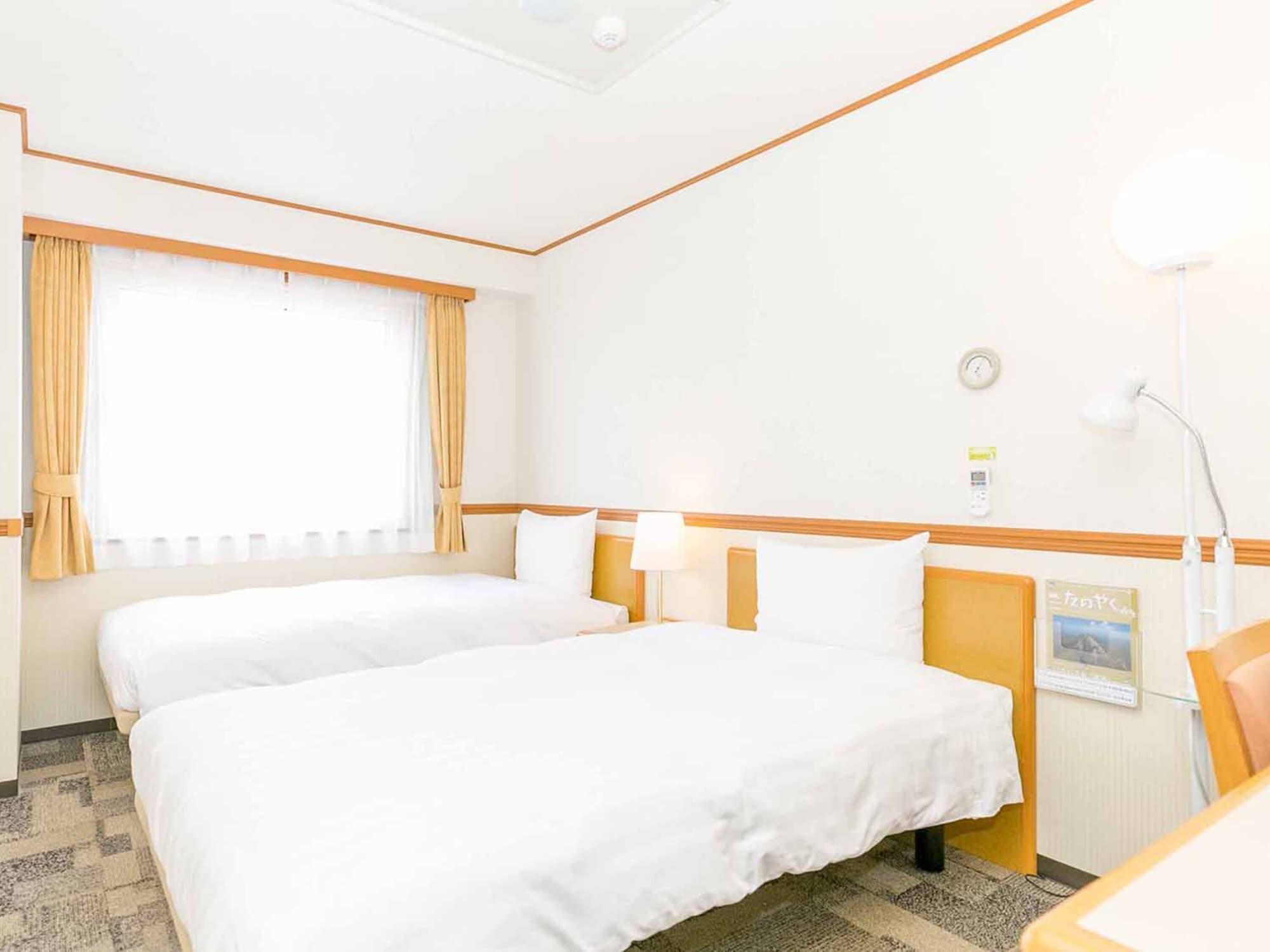 Toyoko Inn Tokyo Eki Shin Ohashi Mae Buitenkant foto