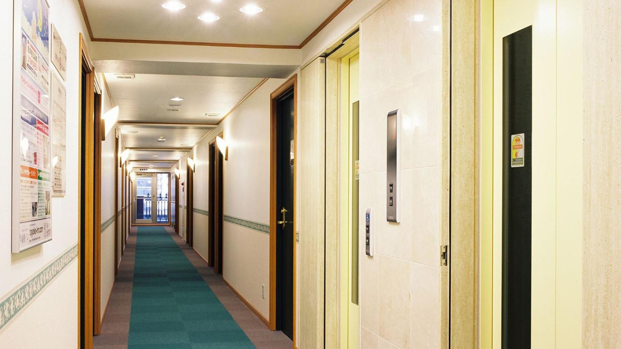 Toyoko Inn Tokyo Eki Shin Ohashi Mae Buitenkant foto